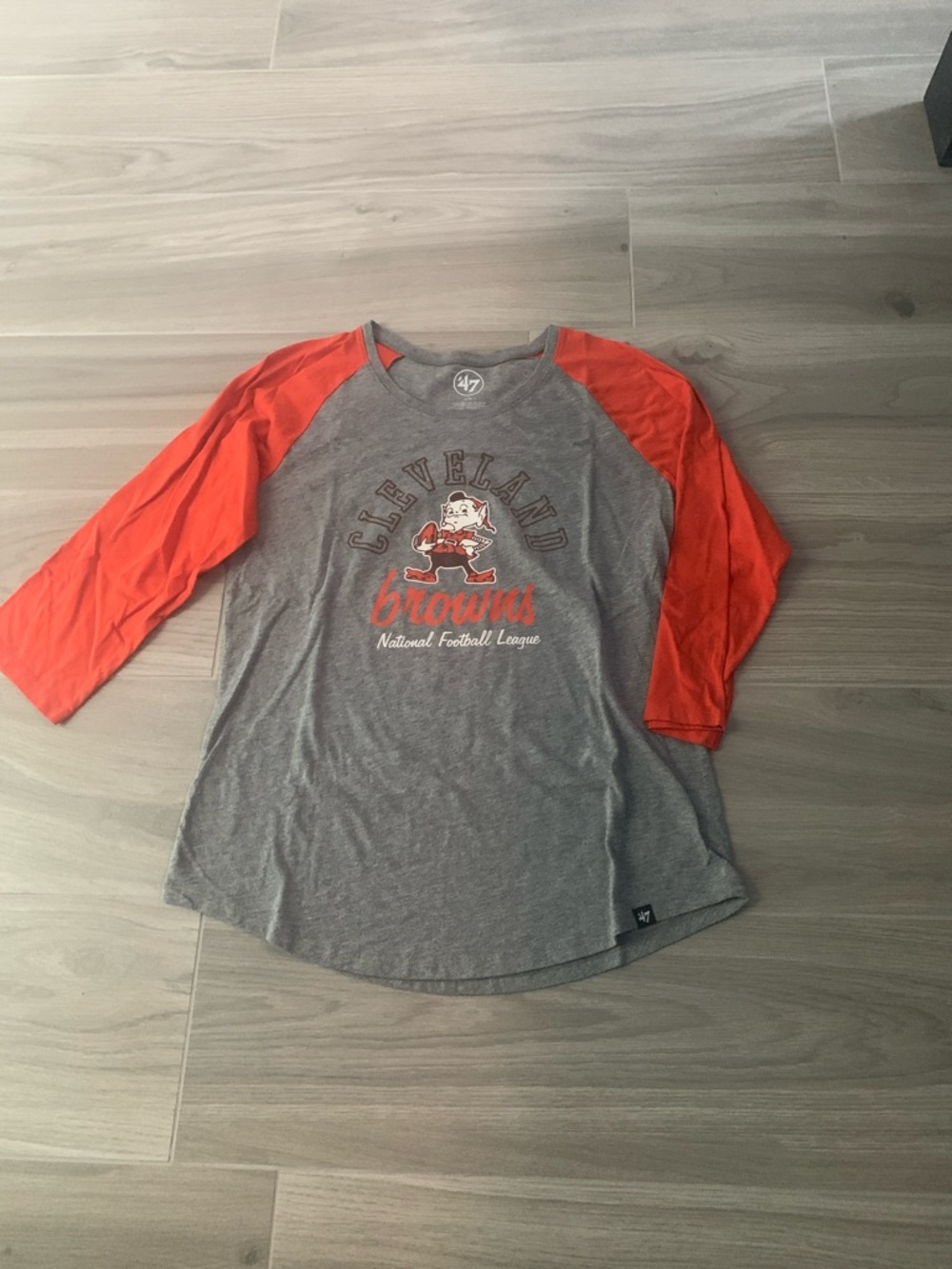 '47 Cleveland Browns Gray & Orange Raglan Baseball Tee